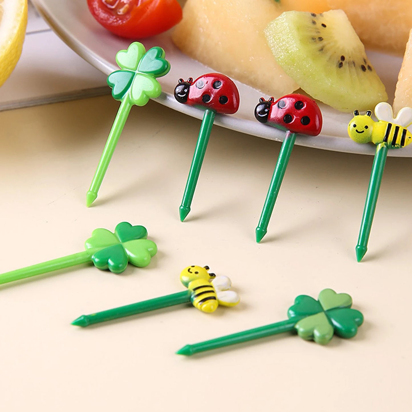 12Pcs Kids Fruit Picks Needle Stick Toothpicks